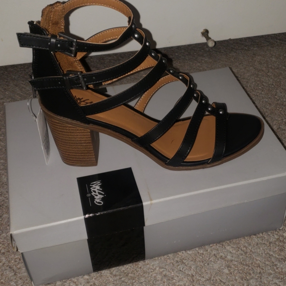 Black hills brand new with tags